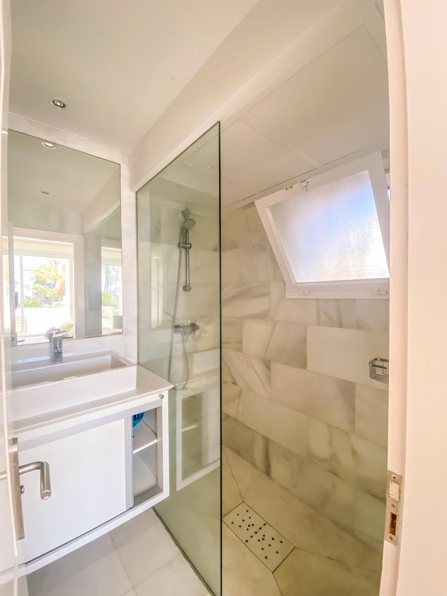 Alcazaba Beach Apartment Estepona Buitenkant foto